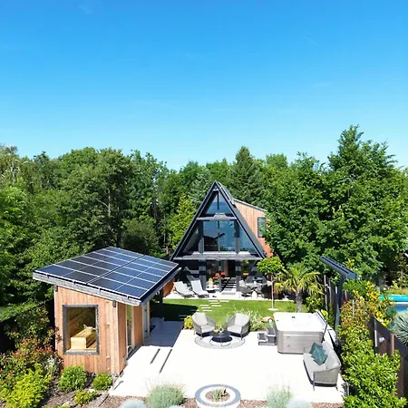 Villa Navagarden-panorama Rest And Balatonkenese