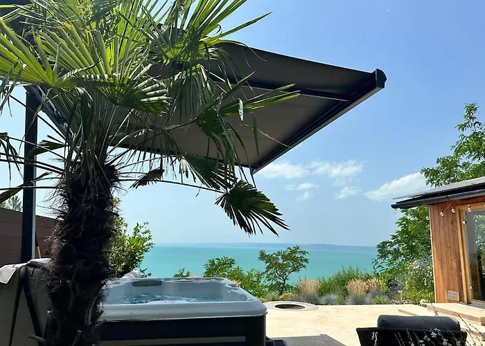 Navagarden-panorama Rest And Vila Balatonkenese